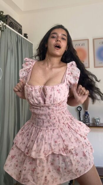 Sakshi pandey page leaked private photo uncensored HD quality