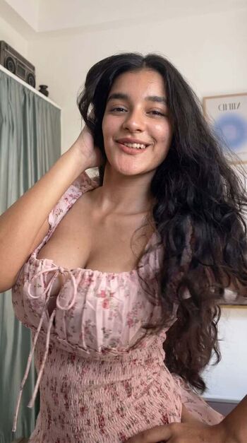 Sakshi pandey page leaked private photo uncensored HD quality