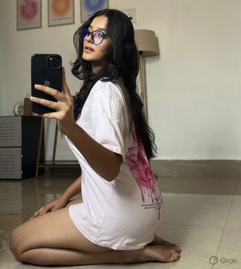Sakshi pandey page leaked private photo uncensored HD quality