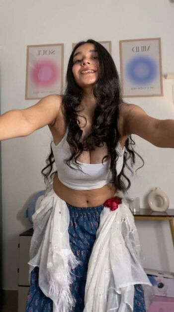 Sakshi pandey page leaked private photo uncensored HD quality