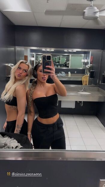 Samantha aufderheide  page leaked private photo uncensored HD quality