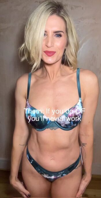 Sarah jayne page leaked private photo uncensored HD quality