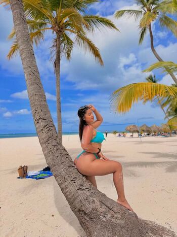 Seleneitor leaked private photo uncensored HD quality