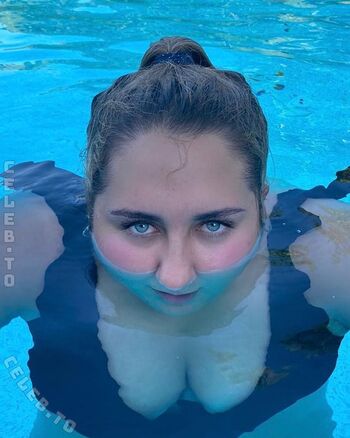 Selfiesandra leaked private photo uncensored HD quality