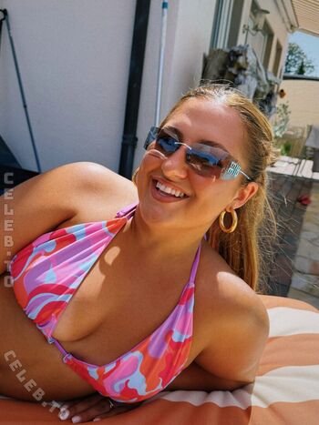 Selfiesandra leaked private photo uncensored HD quality