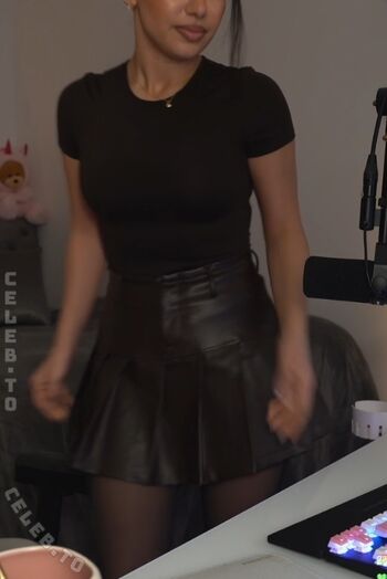 Shakiravv page leaked private photo uncensored HD quality