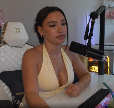 Shakiravv leaked private photo uncensored HD quality