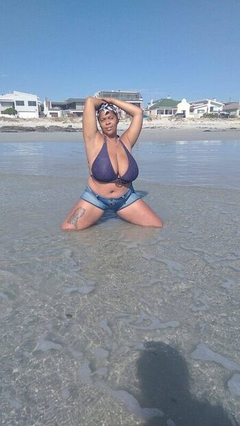 Shammonay louw leaked private photo uncensored HD quality