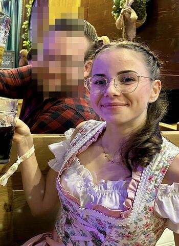 Show your girlfriend leaked private photo uncensored HD quality