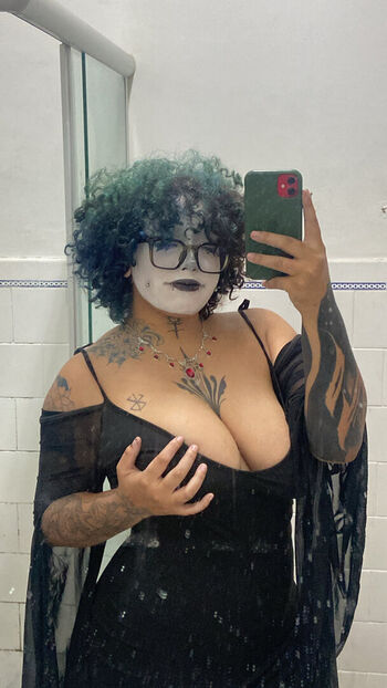 Sinderlnd leaked private photo uncensored HD quality