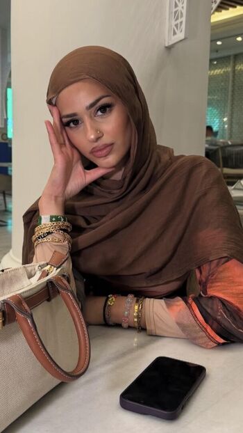 Sisterhood leaked private photo uncensored HD quality