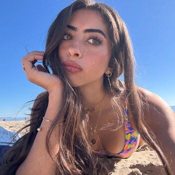 Skyler aboujaoude page leaked private photo uncensored HD quality