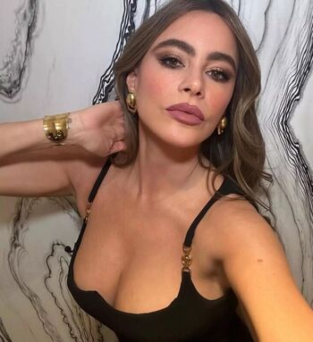 Sofia vergara  page leaked private photo uncensored HD quality