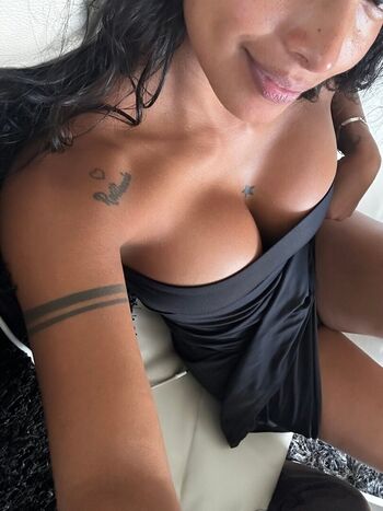 Sofialeon leaked private photo uncensored HD quality
