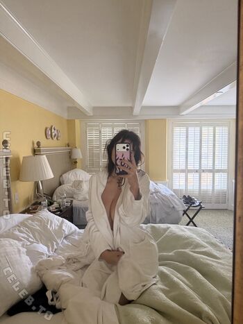 Sophie mudd  page leaked private photo uncensored HD quality