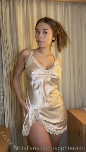 Sophie rain  page leaked private photo uncensored HD quality