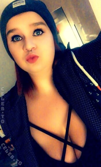 Sophieschmande page leaked private photo uncensored HD quality