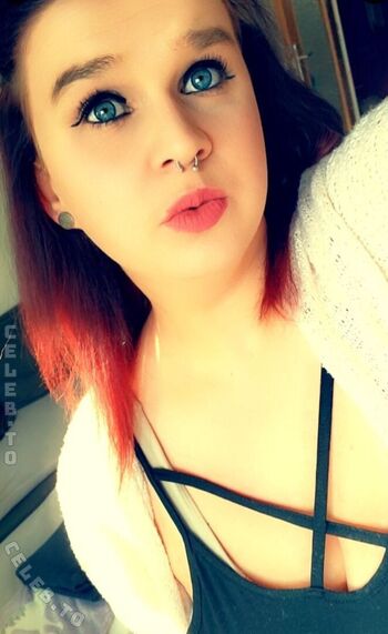 Sophieschmande page leaked private photo uncensored HD quality