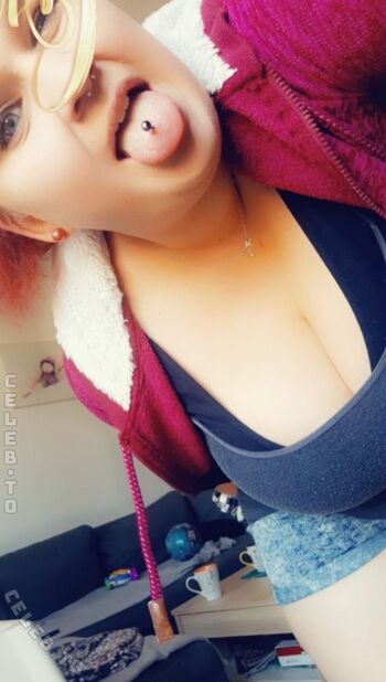 Sophieschmande leaked private photo uncensored HD quality