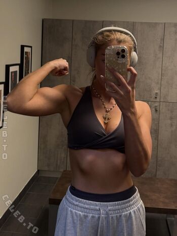 Starletnova  page leaked private photo uncensored HD quality