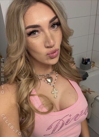 Starletnova  page leaked private photo uncensored HD quality