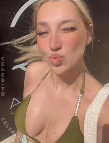 Starletnova leaked private photo uncensored HD quality