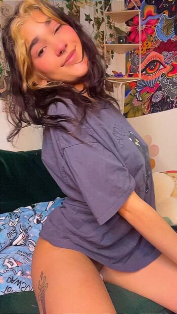 Sweetcrystalbaby leaked private photo uncensored HD quality