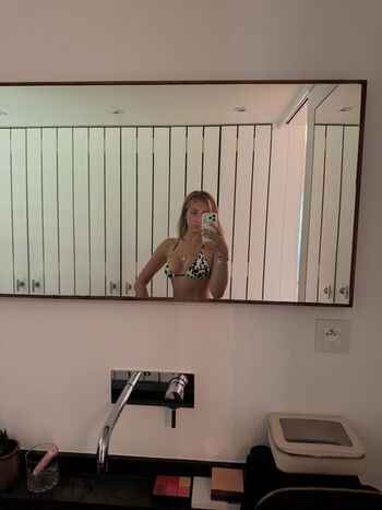 Tate mcrae leaked private photo uncensored HD quality