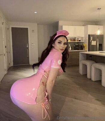 Tayler hills leaked private photo uncensored HD quality