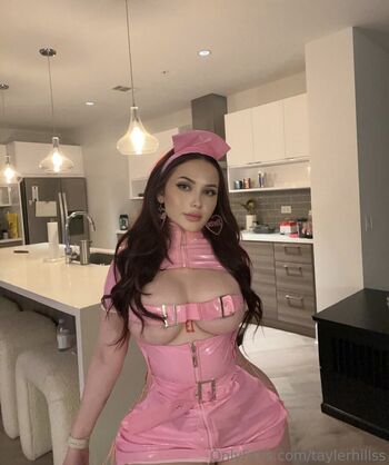 Tayler hills leaked private photo uncensored HD quality