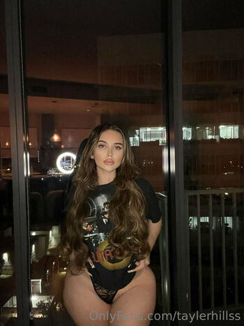 Tayler hills page leaked private photo uncensored HD quality