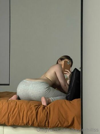 Tayler hills page leaked private photo uncensored HD quality