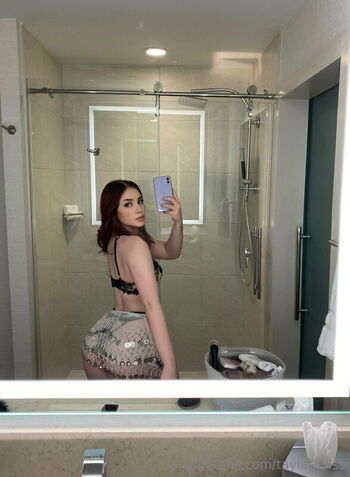 Tayler hills page leaked private photo uncensored HD quality