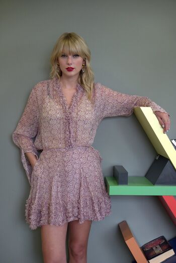 Taylor swift  page leaked private photo uncensored HD quality