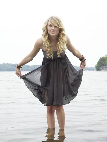 Taylor swift  page leaked private photo uncensored HD quality