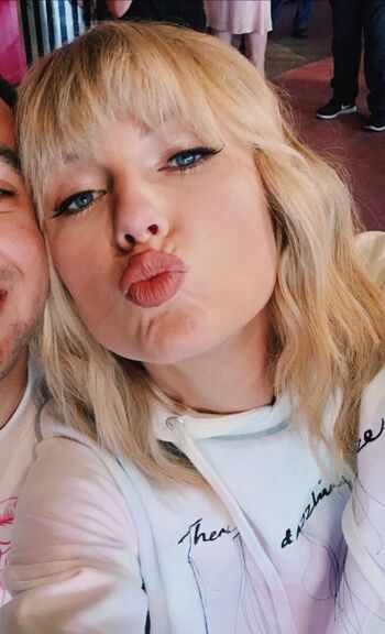 Taylor swift  page leaked private photo uncensored HD quality