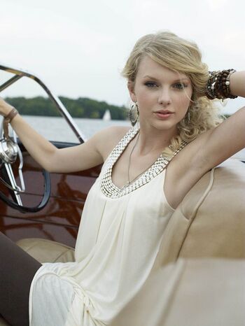 Taylor swift  page leaked private photo uncensored HD quality