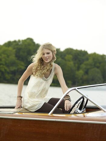 Taylor swift  page leaked private photo uncensored HD quality