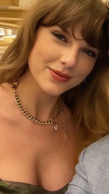 Taylor swift  page leaked private photo uncensored HD quality