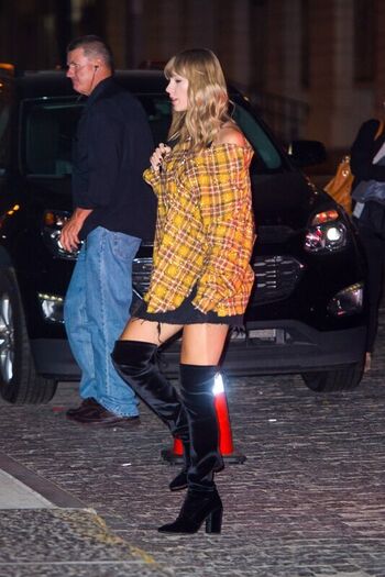 Taylor swift  page leaked private photo uncensored HD quality