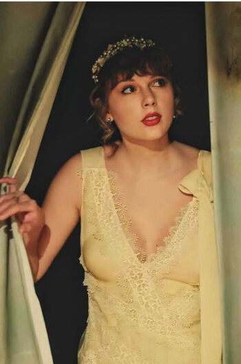 Taylor swift  page leaked private photo uncensored HD quality