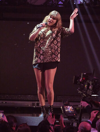 Taylor swift  page leaked private photo uncensored HD quality