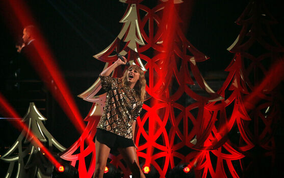 Taylor swift  page leaked private photo uncensored HD quality