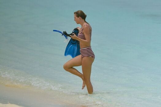 Taylor swift  page leaked private photo uncensored HD quality
