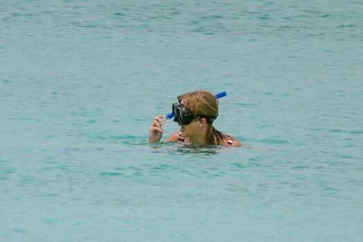 Taylor swift  page leaked private photo uncensored HD quality