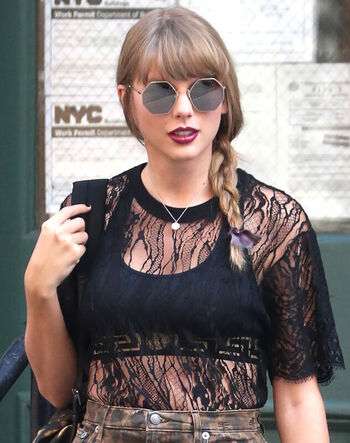 Taylor swift  page leaked private photo uncensored HD quality