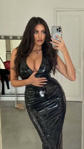 Twins double pleasure leaked private photo uncensored HD quality