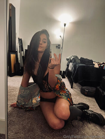 Twomgovercsquared page leaked private photo uncensored HD quality