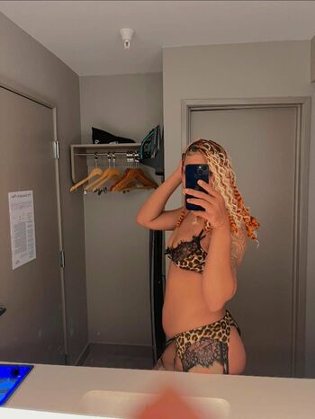 Uniquebunny page leaked private photo uncensored HD quality