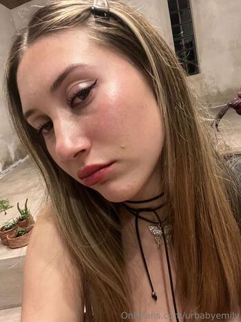 Urbabyemily leaked private photo uncensored HD quality